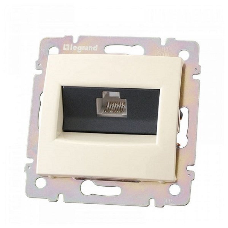 Розетка в рамку компьютерная RJ-45 с/у Valena 695624, 1 гнездо